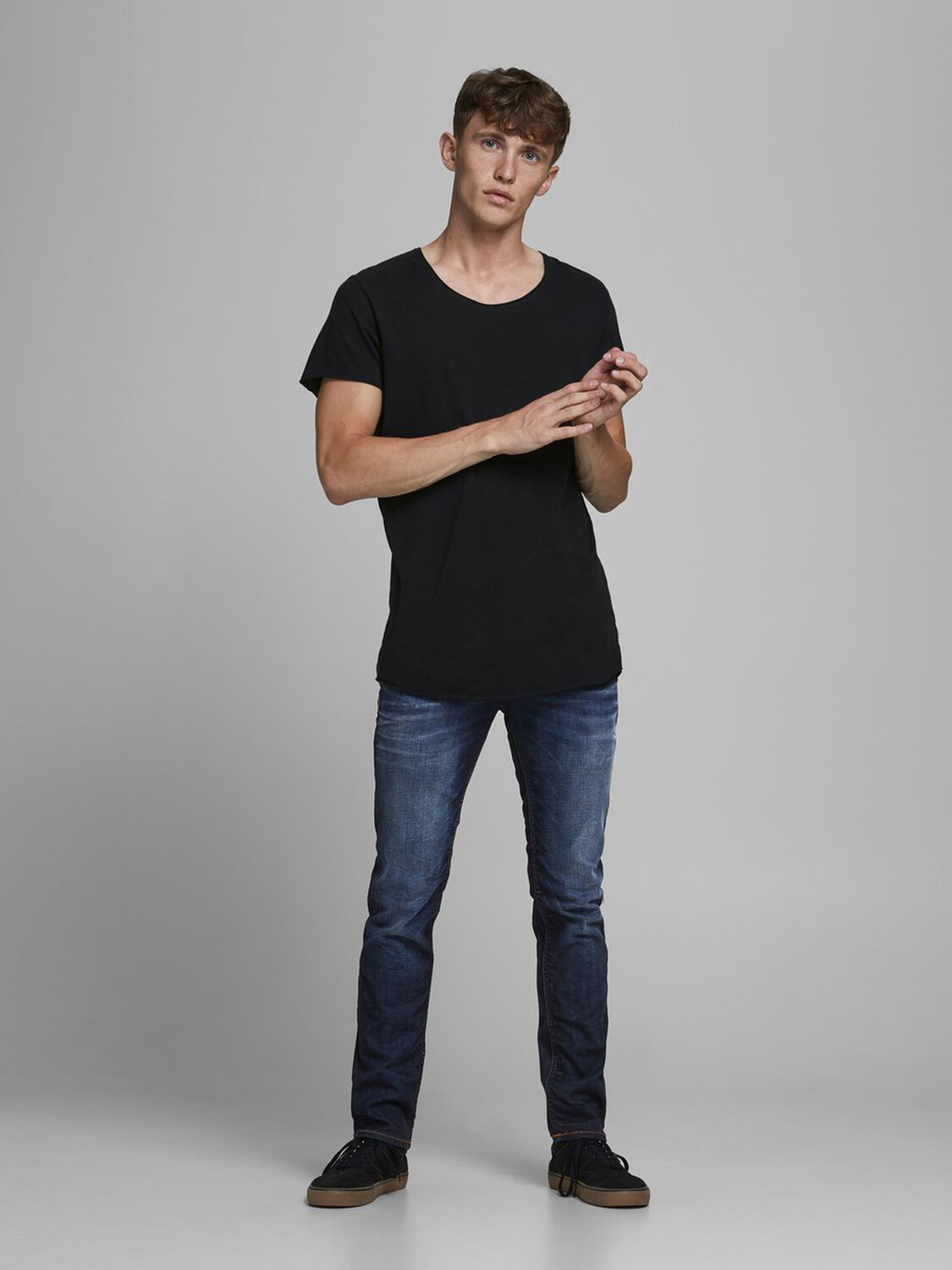 Джинсы Jack & Jones TIM Straight Legs Flat Front TIM ORIGINAL, темно синий
Джинсы Jack & Jones TIM Straight Legs Flat Front TIM ORIGINAL, темно синий