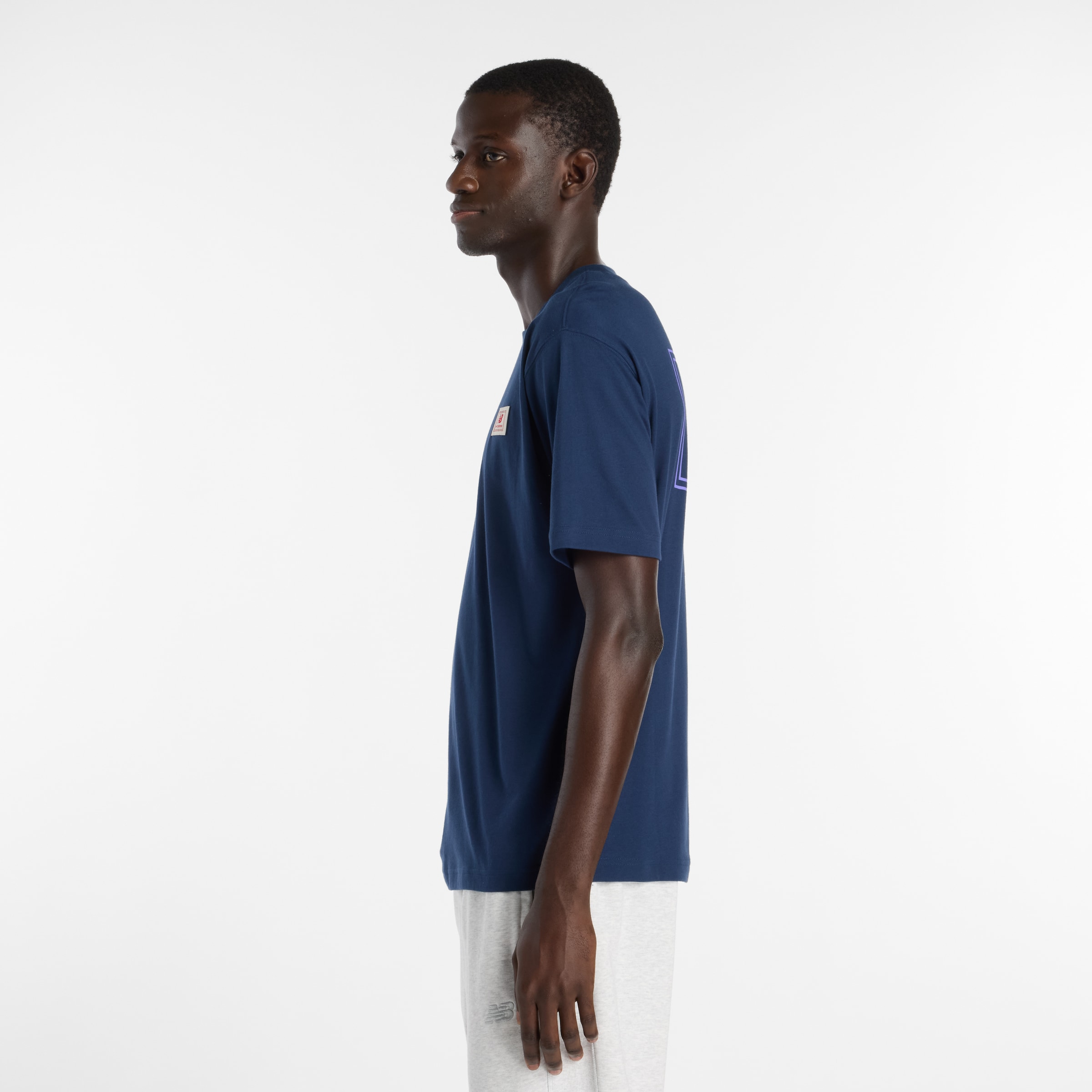 New balance Футболка в цвете Navy
New balance Футболка в цвете Navy