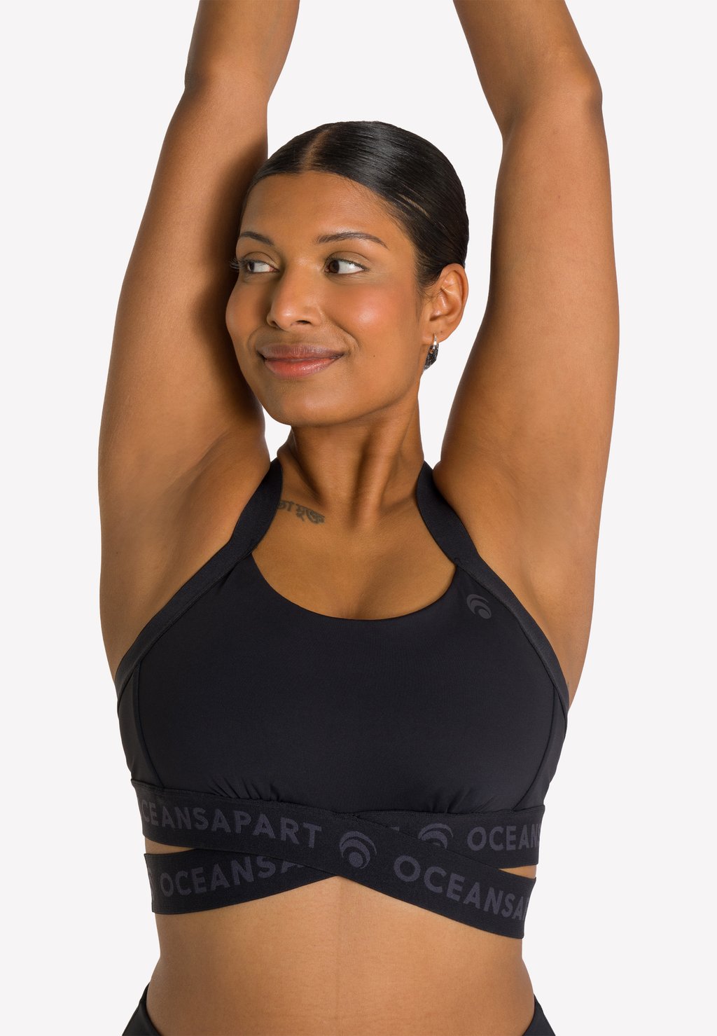 Спортивный бюстгальтер средней поддержки BEAUTY OCEANSAPART, черный
Спортивный бюстгальтер средней поддержки BEAUTY OCEANSAPART, черный