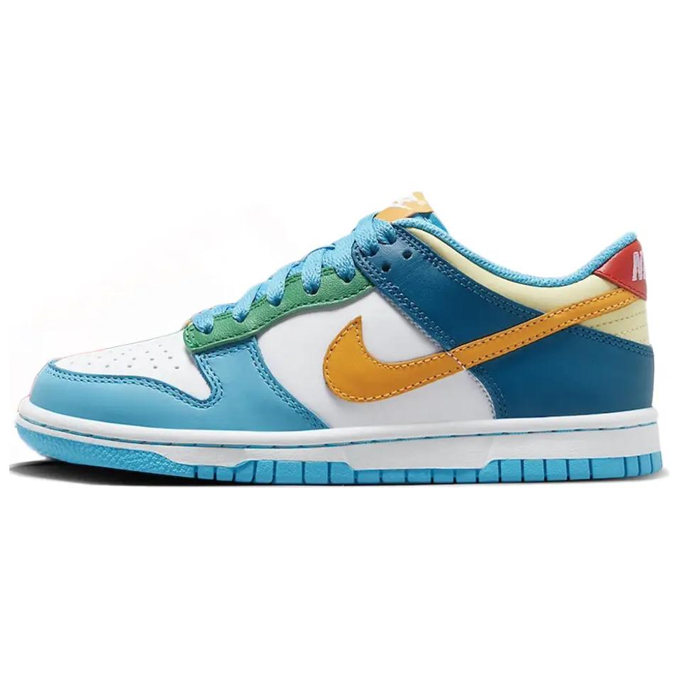 Dunk Low What The GS Nike, Dazzling Color
Dunk Low What The GS Nike, Dazzling Color