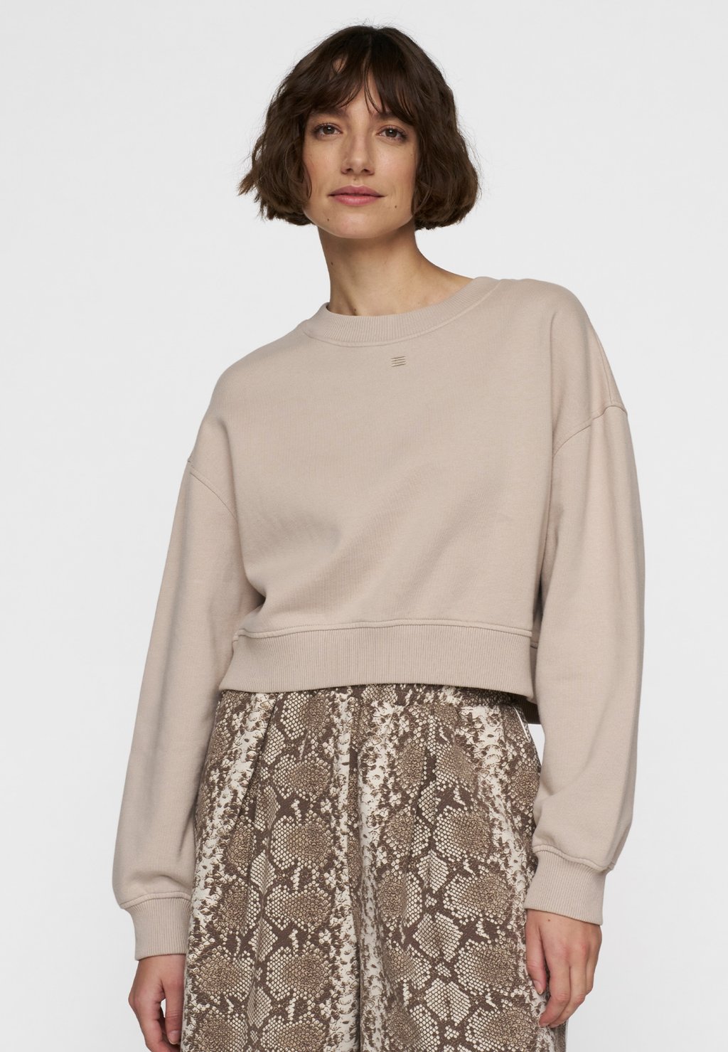 Толстовка CROPPED 10DAYS, коричневый
Толстовка CROPPED 10DAYS, коричневый