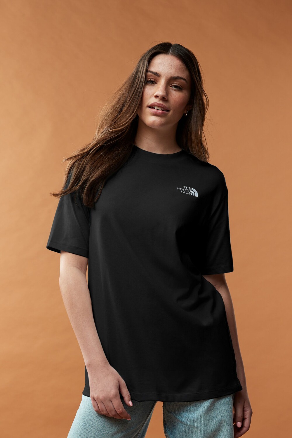 Простая футболка с куполом оверсайз The North Face, черный
Простая футболка с куполом оверсайз The North Face, черный