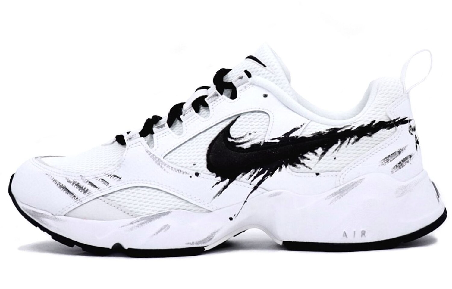 Кроссовки Nike Air Heights Lifestyle Shoes Men Low-top White/black, черный/белый
Кроссовки Nike Air Heights Lifestyle Shoes Men Low-top White/black, черный/белый