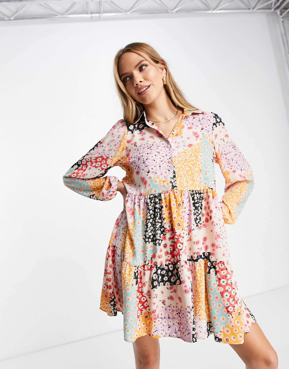 Кремовое мини-платье-рубашка с цветочным принтом River Island, Бежевый, Кремовое мини-платье-рубашка с цветочным принтом River Island
Кремовое мини-платье-рубашка с цветочным принтом River Island, Бежевый, Кремовое мини-платье-рубашка с цветочным принтом River Island