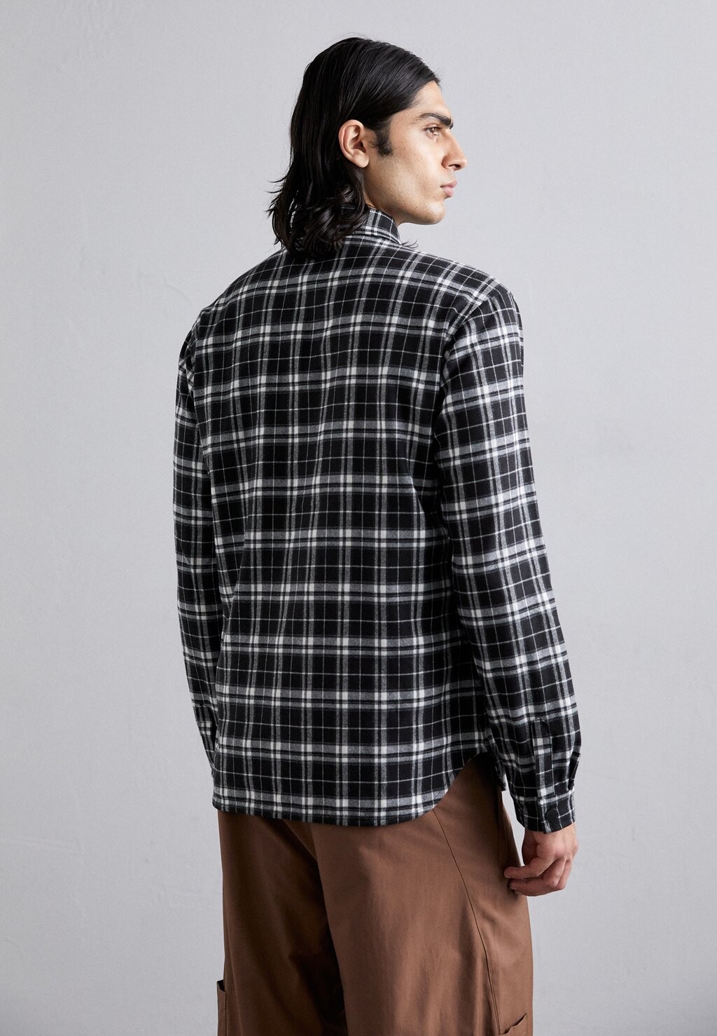 Рубашка LOGO Han Kjøbenhavn, черный 
Рубашка LOGO Han Kjøbenhavn, черный