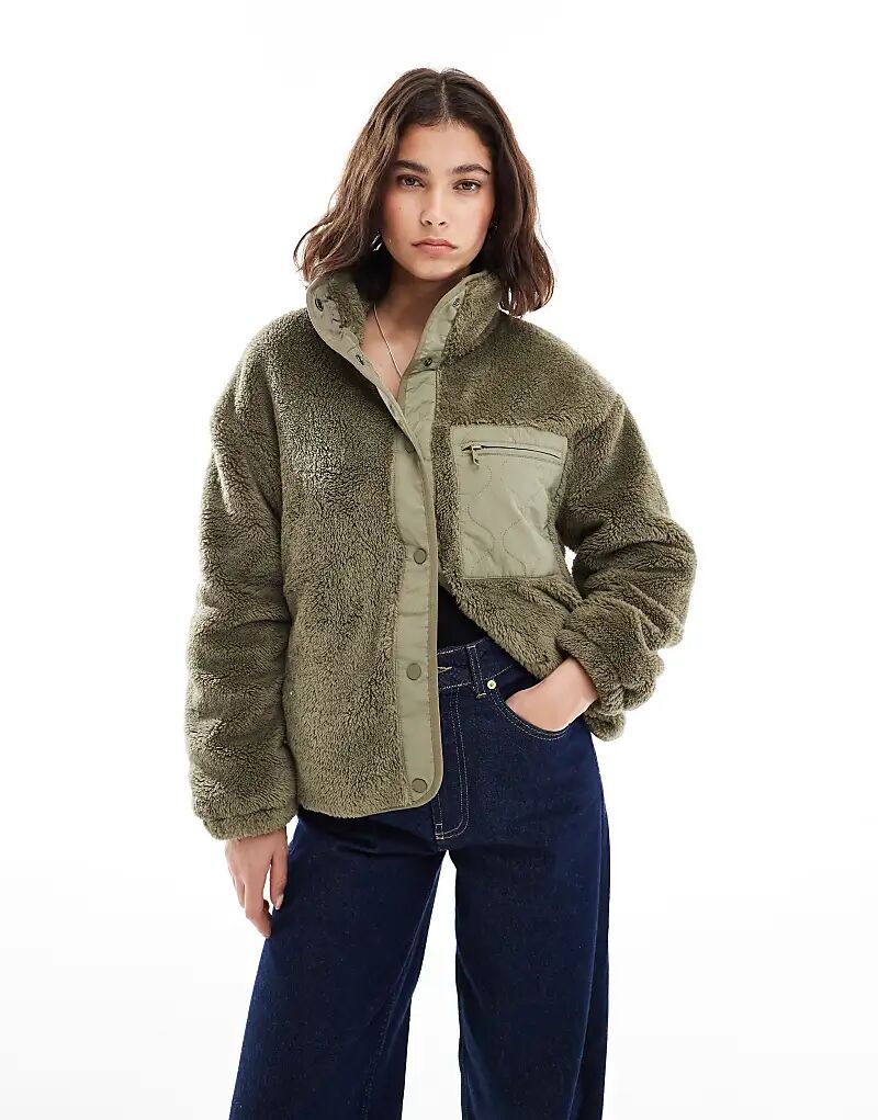 ONLY большой флис с контрастными карманами в цвете шалфейно-зеленый
ONLY большой флис с контрастными карманами в цвете шалфейно-зеленый