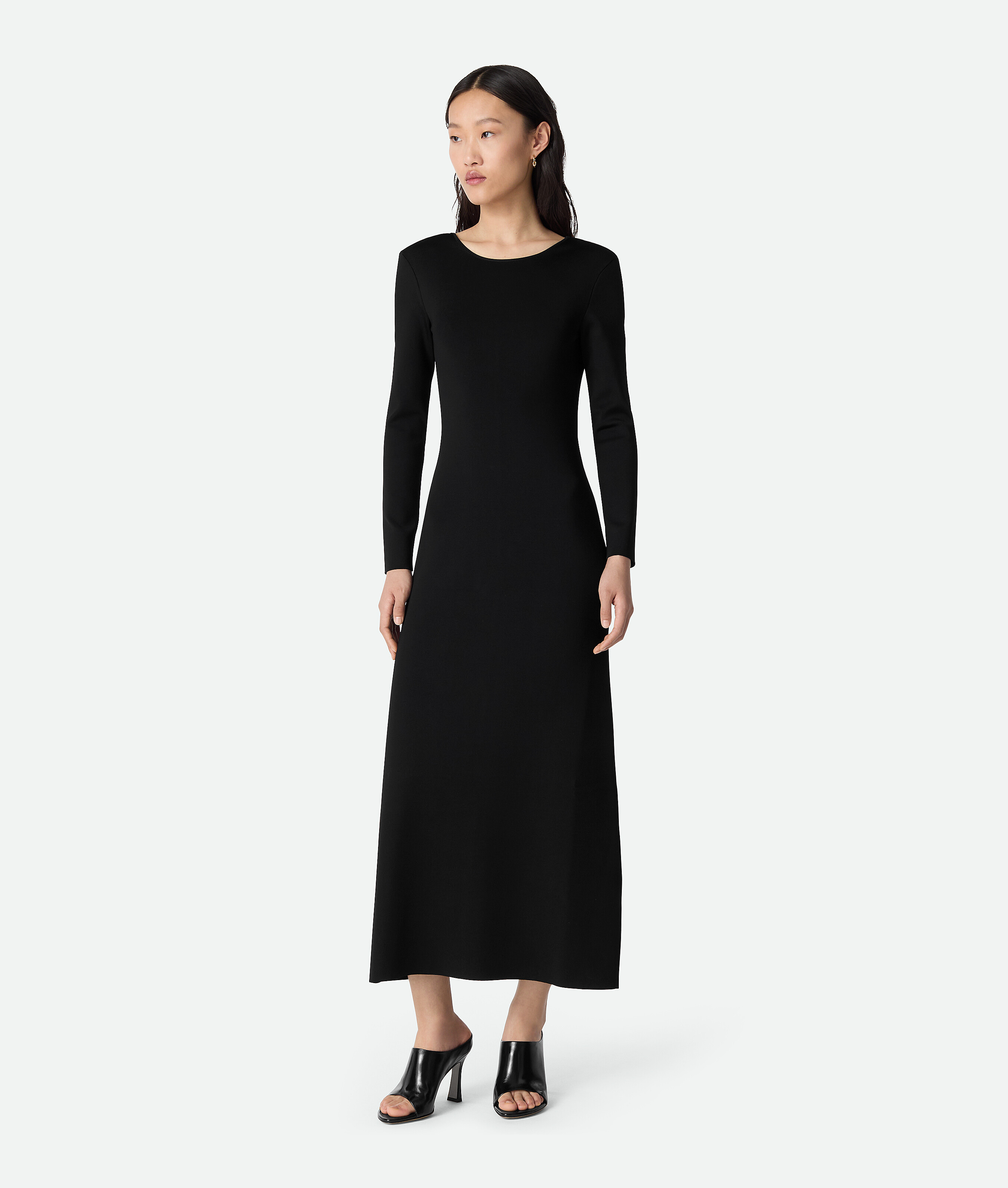 Compact viscose dress BOTTEGA VENETA, черный
Compact viscose dress BOTTEGA VENETA, черный