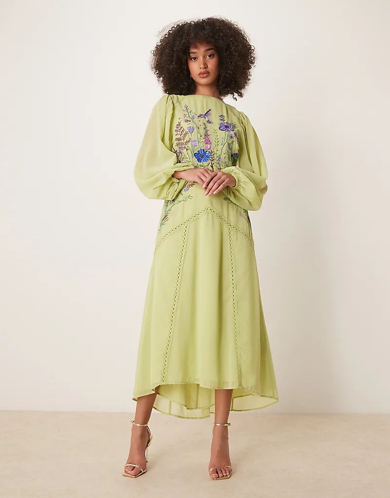 Платье миди Hope & Ivy с высоким воротом, декорированное декоративными элементами и рукавами-блузонами цвета лайма
Платье миди Hope & Ivy с высоким воротом, декорированное декоративными элементами и рукавами-блузонами цвета лайма