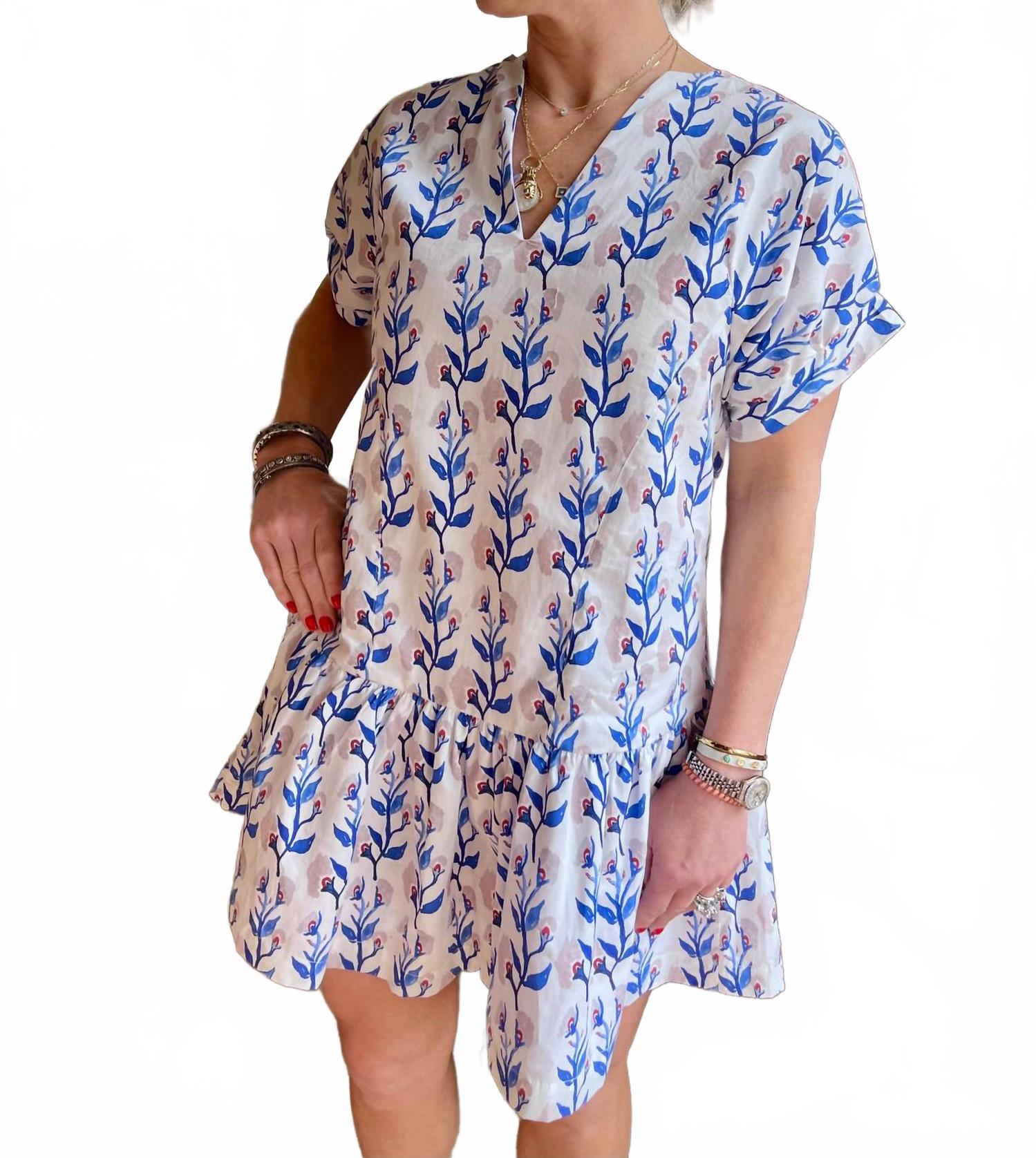 Женское платье Lucy в голубом цвете с диким цветочным принтом Brooke Wright
Женское платье Lucy в голубом цвете с диким цветочным принтом Brooke Wright