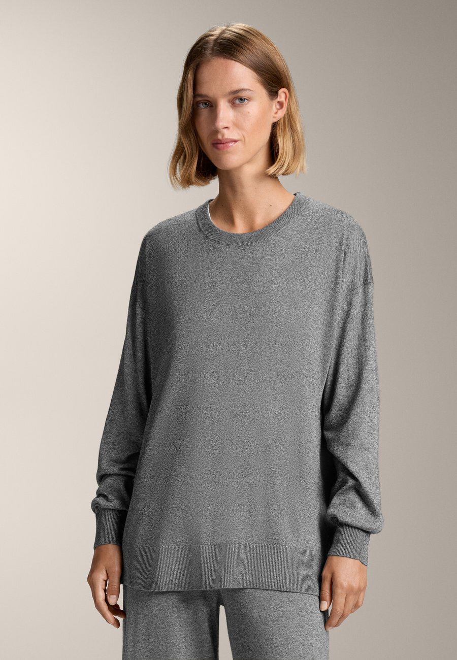 Джемпер OYSHO ROUND NECK KNIT 10% CASHMERE, Light Grey
Джемпер OYSHO ROUND NECK KNIT 10% CASHMERE, Light Grey