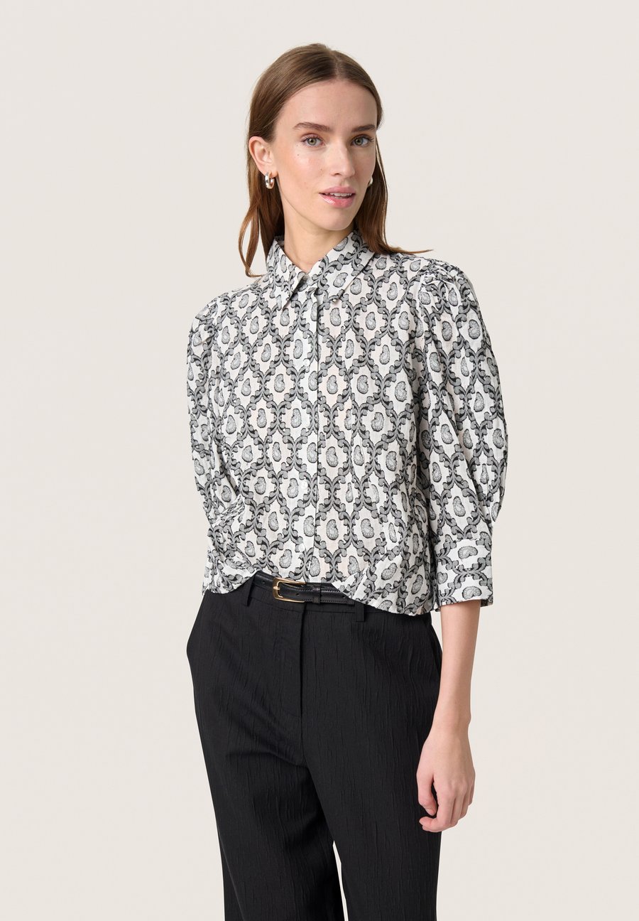 Блуза Soaked in Luxury Button-down blouse, Creme Cotton Jacquard/Off-White
Блуза Soaked in Luxury Button-down blouse, Creme Cotton Jacquard/Off-White