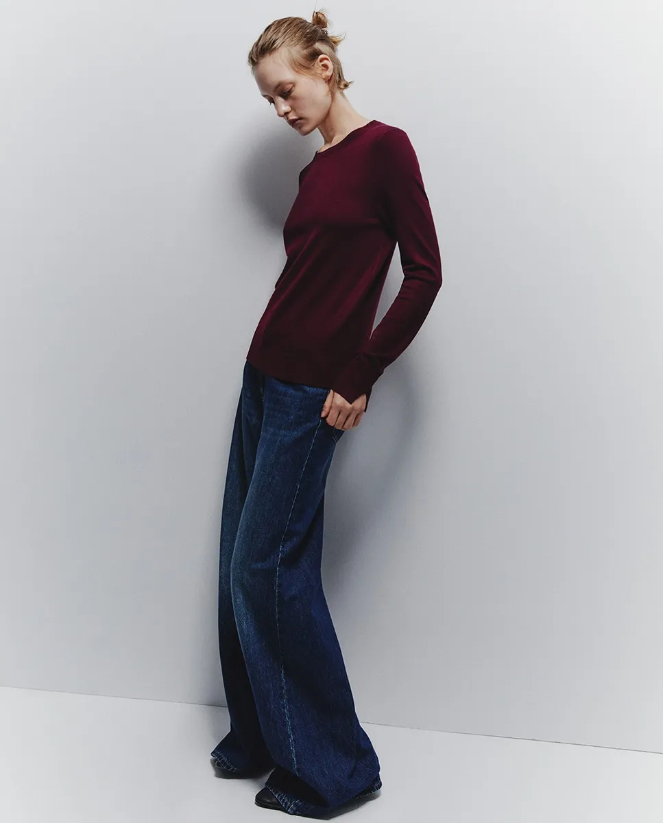 Базовый джемпер с круглым вырезом Sfera, бордовый
Базовый джемпер с круглым вырезом Sfera, бордовый