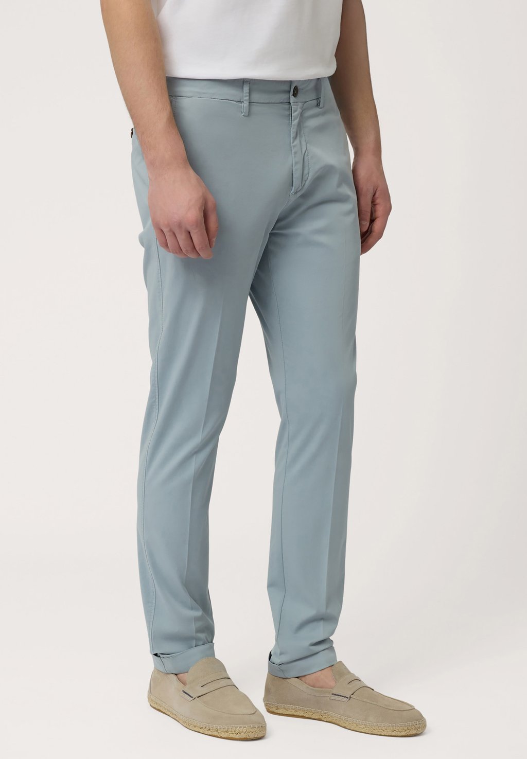 Чиносы Harmont & Blaine, светло-голубой
Чиносы Harmont & Blaine, светло-голубой