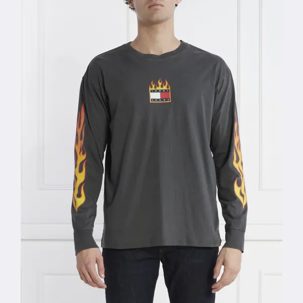 Футболка с длинным рукавом tjm l/s Burning Badge, стандартная посадка Tommy Hilfiger, черный
Футболка с длинным рукавом tjm l/s Burning Badge, стандартная посадка Tommy Hilfiger, черный