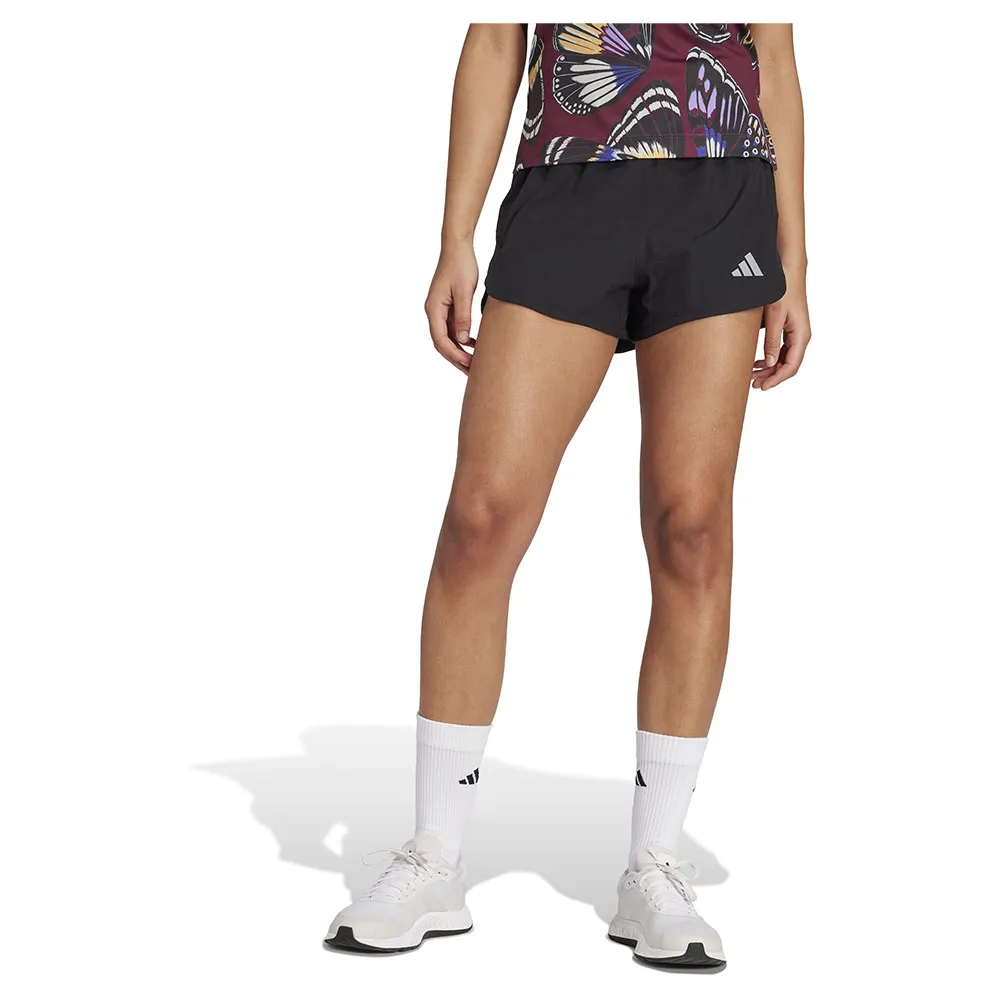 Шорты adidas Racer Pacer Woven 5´´, черный
Шорты adidas Racer Pacer Woven 5´´, черный