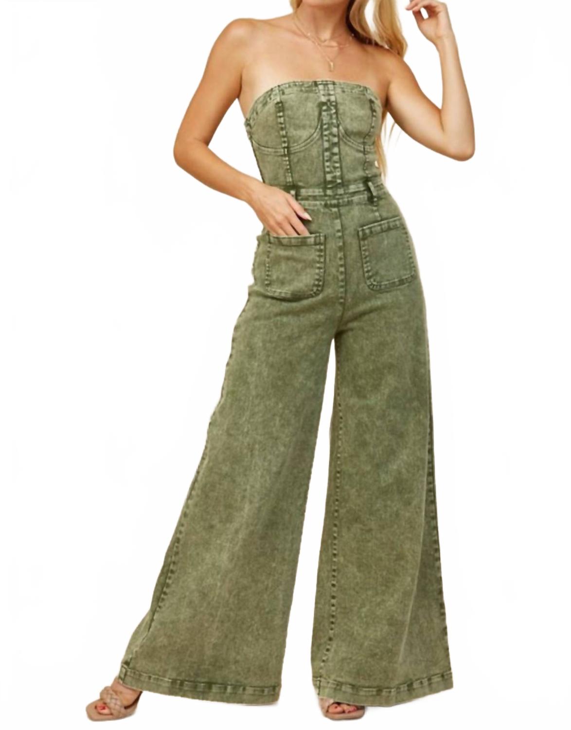 Оливковый джинсовый комбинезон с открытыми плечами и широкими штанинами WISTERIA LANE
Оливковый джинсовый комбинезон с открытыми плечами и широкими штанинами WISTERIA LANE