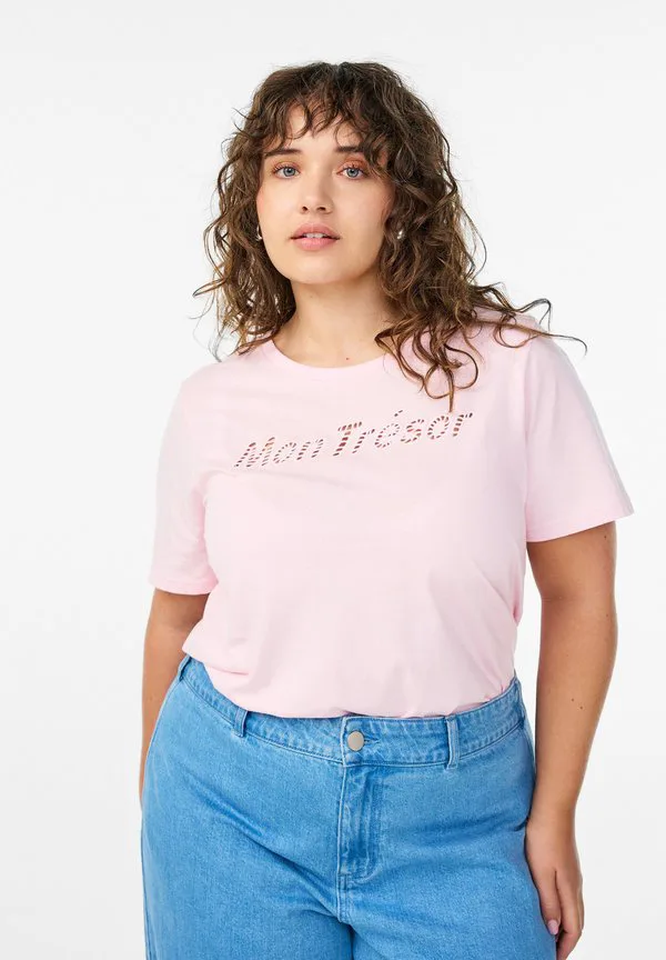 Футболка с принтом mit dekorativem спереди Zizzi, Parfait Pink, Розовый, Футболка с принтом mit dekorativem спереди Zizzi, Parfait Pink
Футболка с принтом mit dekorativem спереди Zizzi, Parfait Pink, Розовый, Футболка с принтом mit dekorativem спереди Zizzi, Parfait Pink