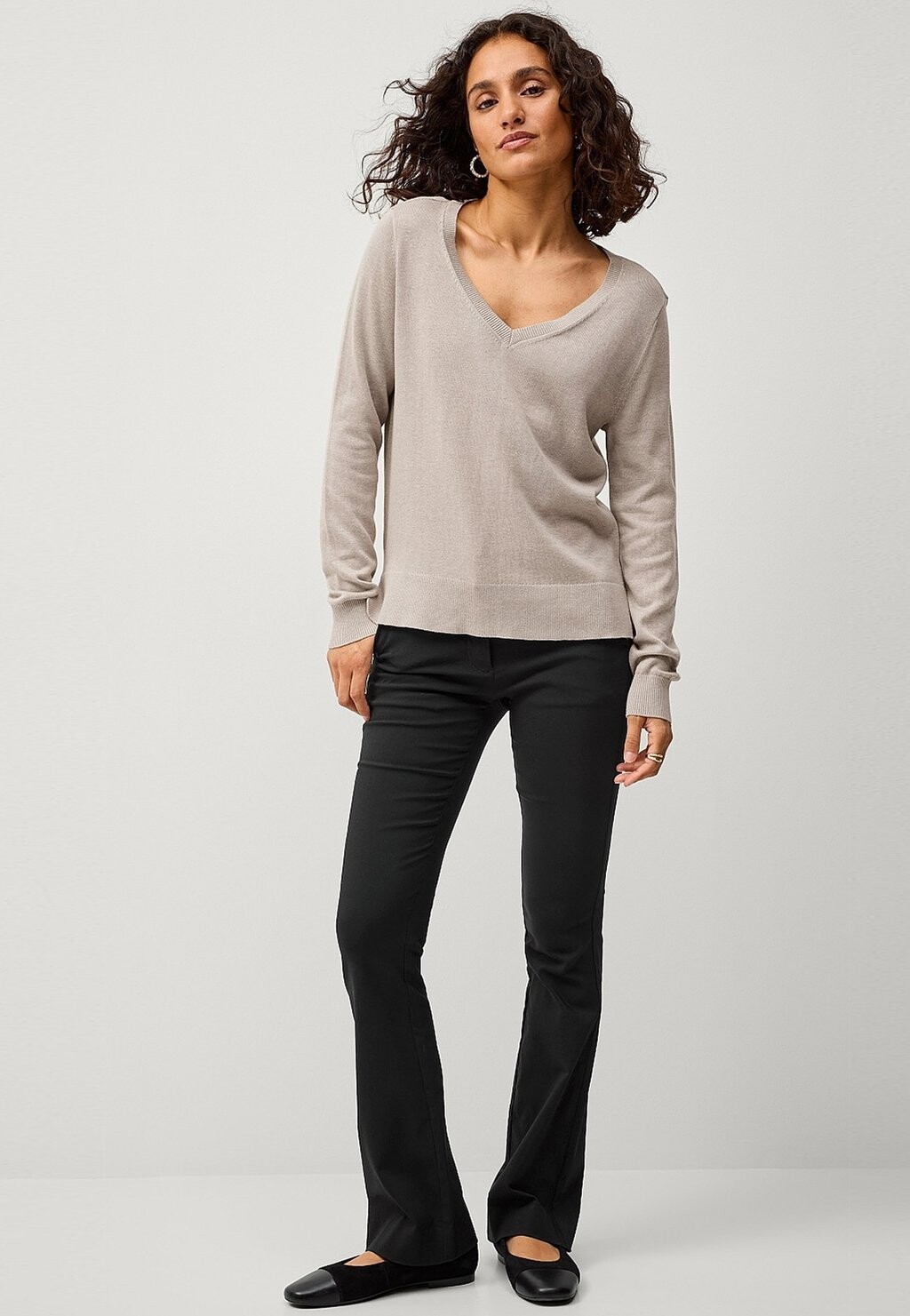 Джемпер MIT V-AUSSCHNITT Ellos Collection, цвет Mottled Beige
Джемпер MIT V-AUSSCHNITT Ellos Collection, цвет Mottled Beige