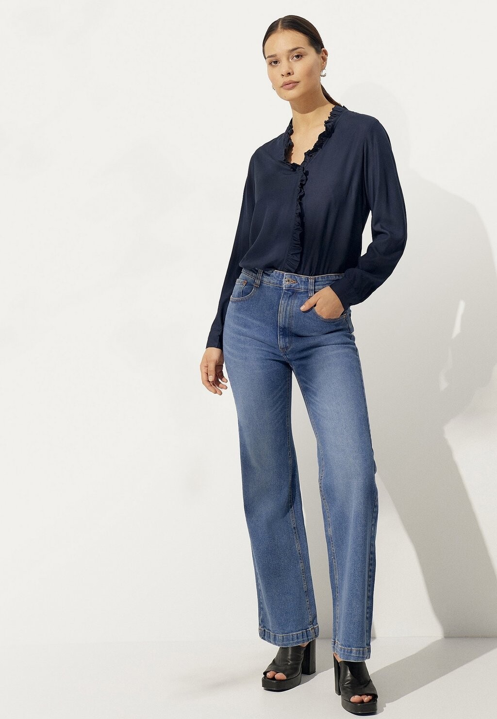 Блузка NAILA Ellos Collection, цвет dunkelblau
Блузка NAILA Ellos Collection, цвет dunkelblau