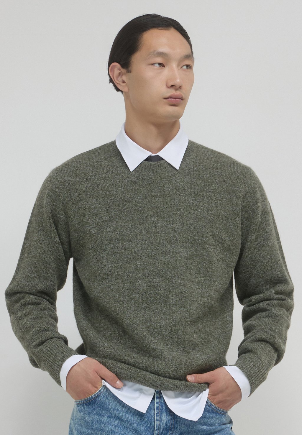 Джемпер À COL RAS DU COU Calliope, зеленый
Джемпер À COL RAS DU COU Calliope, зеленый