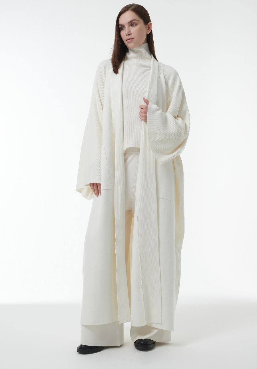 Кардиган Leem DETAIL BISHT, White
Кардиган Leem DETAIL BISHT, White