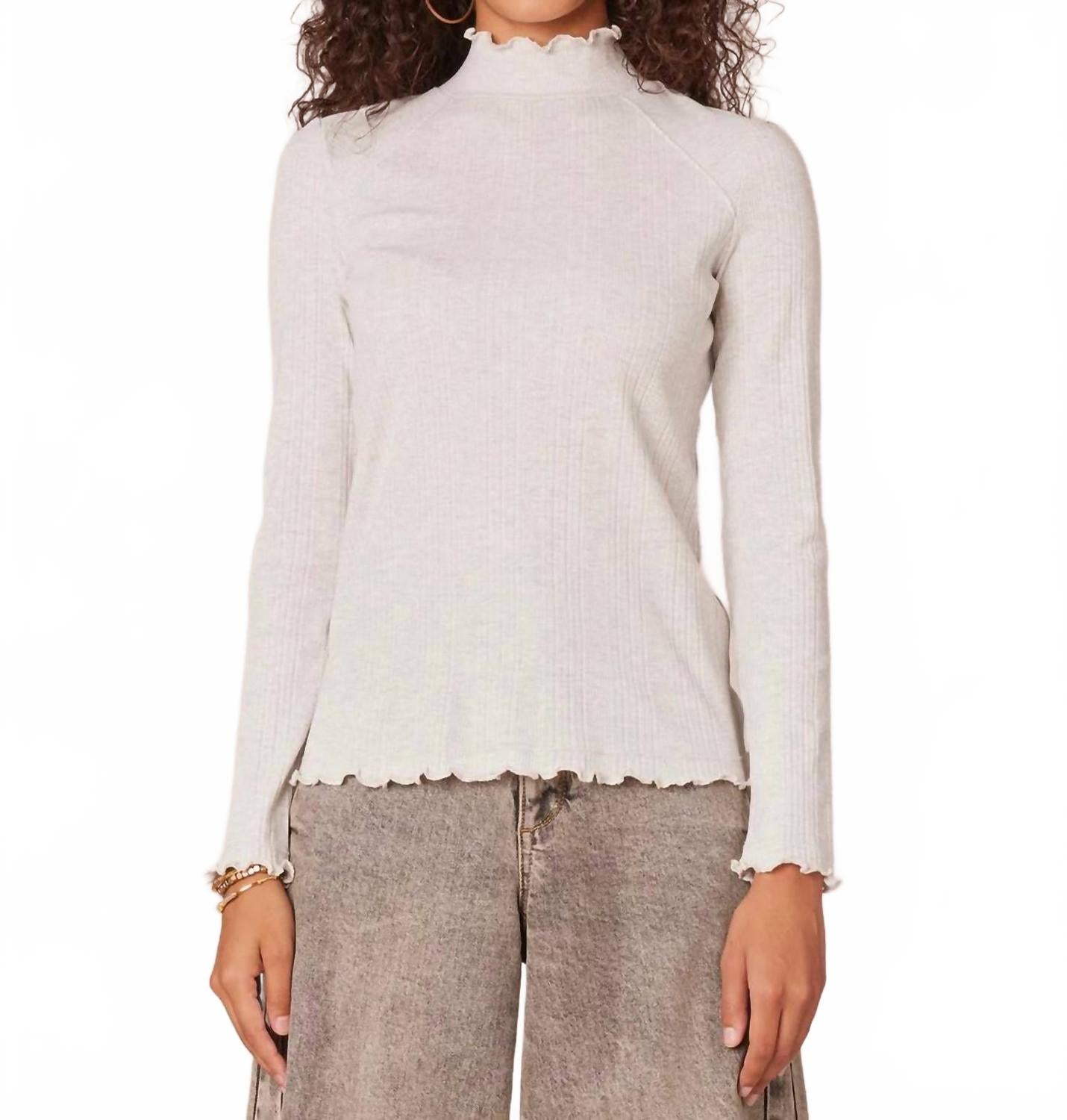 Трикотажный топ с воротником-стойкой, рукавами реглан и салатовой каймой в цвете «меланжевый крем» Democracy, кремовый
Трикотажный топ с воротником-стойкой, рукавами реглан и салатовой каймой в цвете «меланжевый крем» Democracy, кремовый