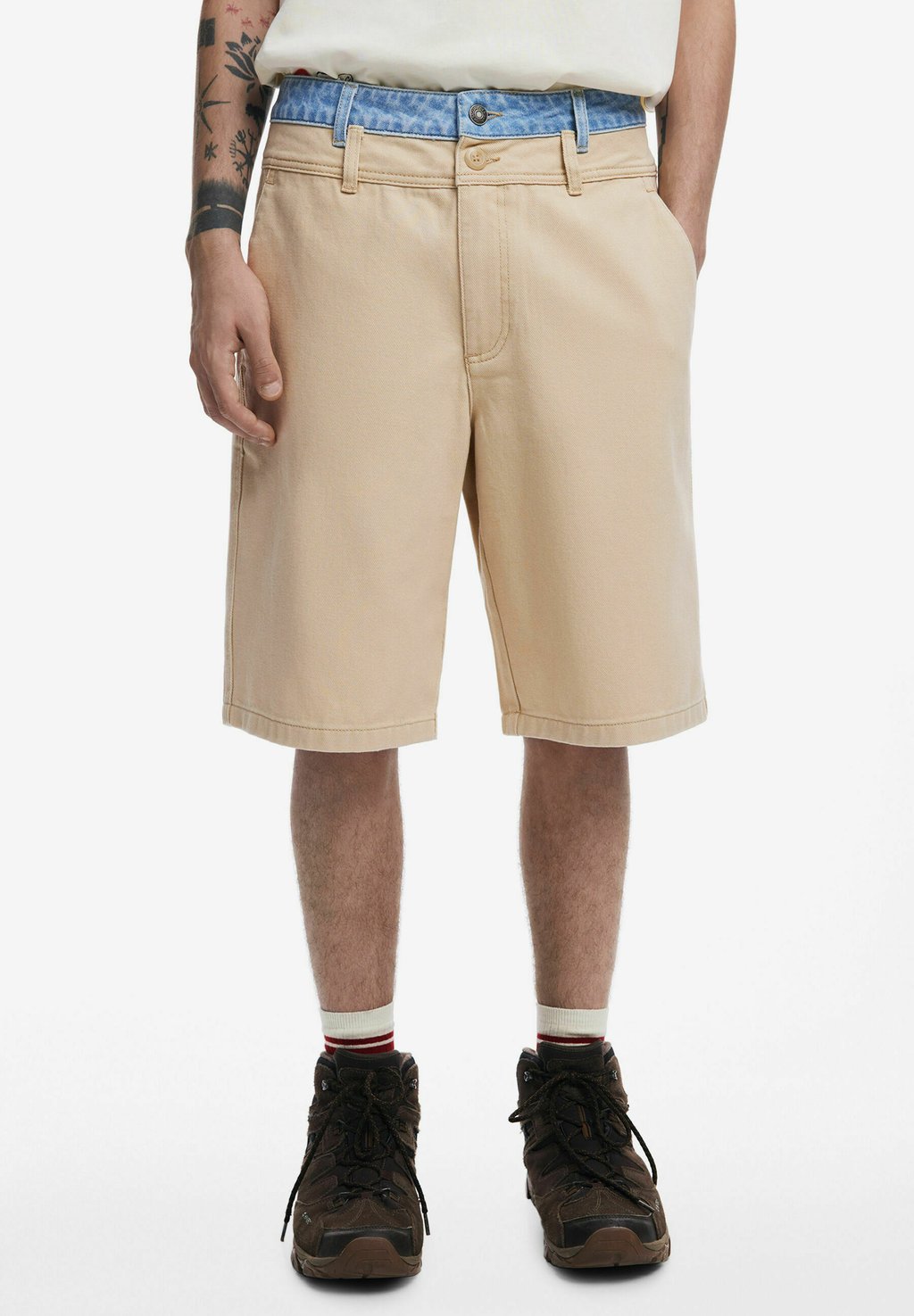 Джинсовые шорты DOUBLE-WAIST BERMUDA Desigual, бежевый
Джинсовые шорты DOUBLE-WAIST BERMUDA Desigual, бежевый