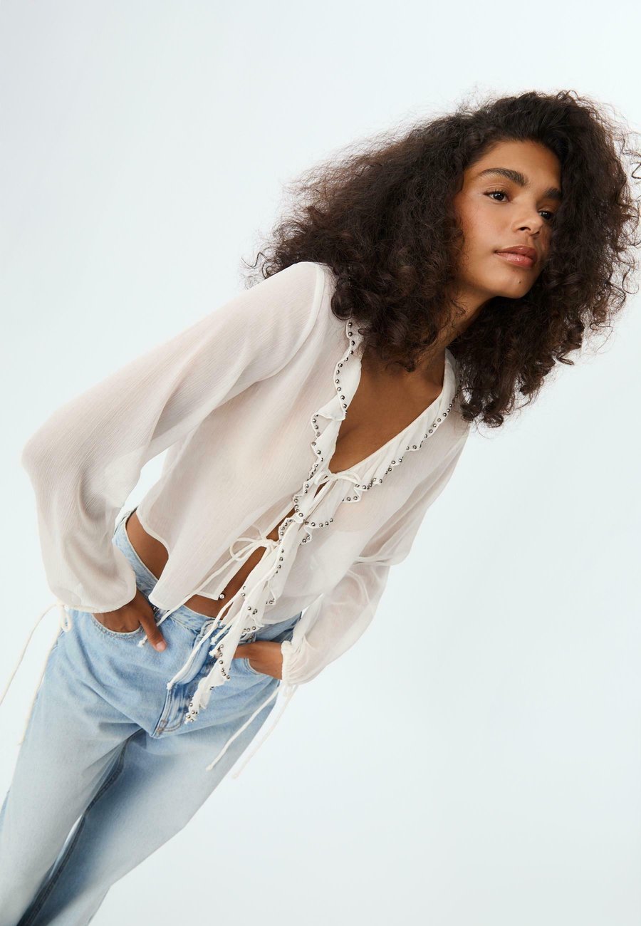 Блуза Stradivarius Blouse, White
Блуза Stradivarius Blouse, White