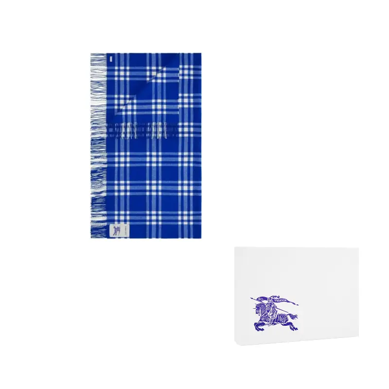 Burberry Шерстяной, фланелевый вязаный шарф Women's Blue
Burberry Шерстяной, фланелевый вязаный шарф Women's Blue