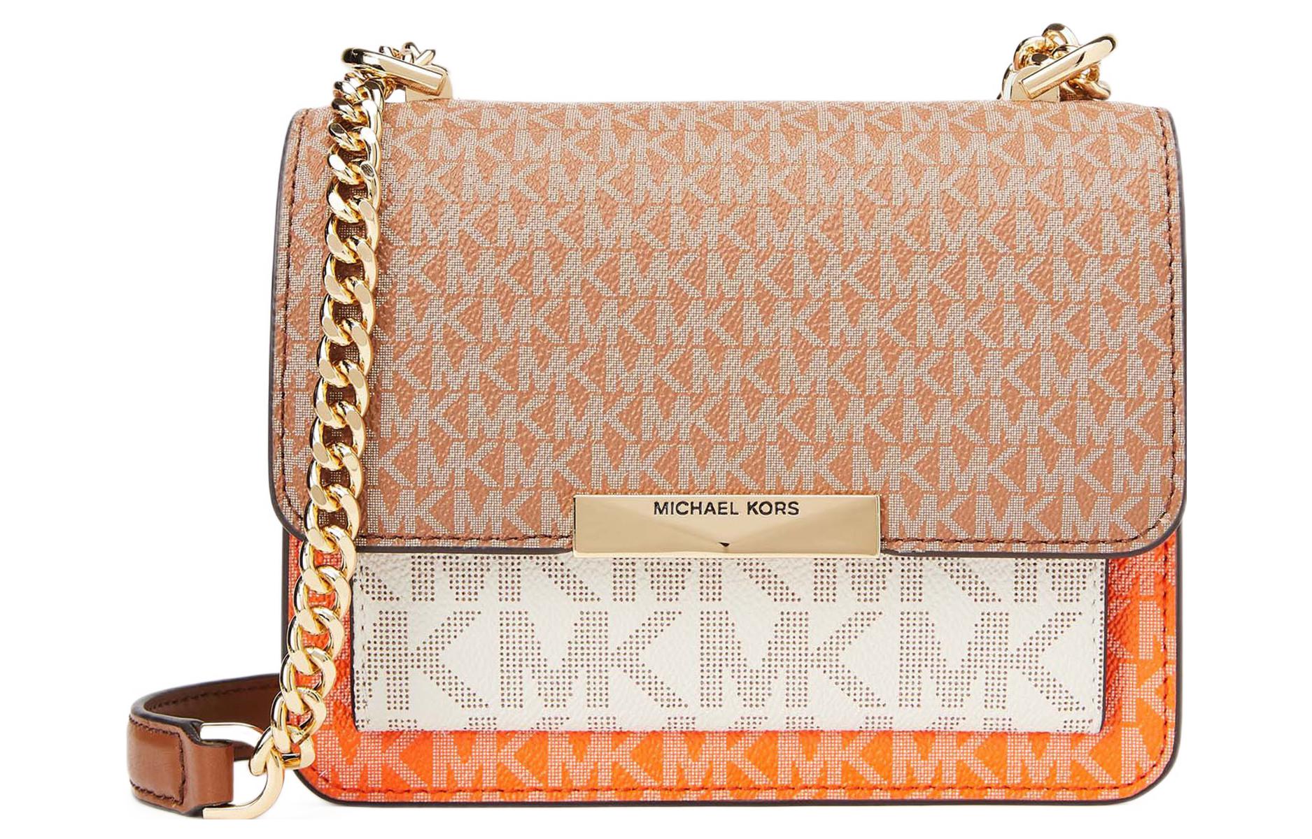 MICHAEL KORS Коллекция дорожных сумок кроссбоди
MICHAEL KORS Коллекция дорожных сумок кроссбоди