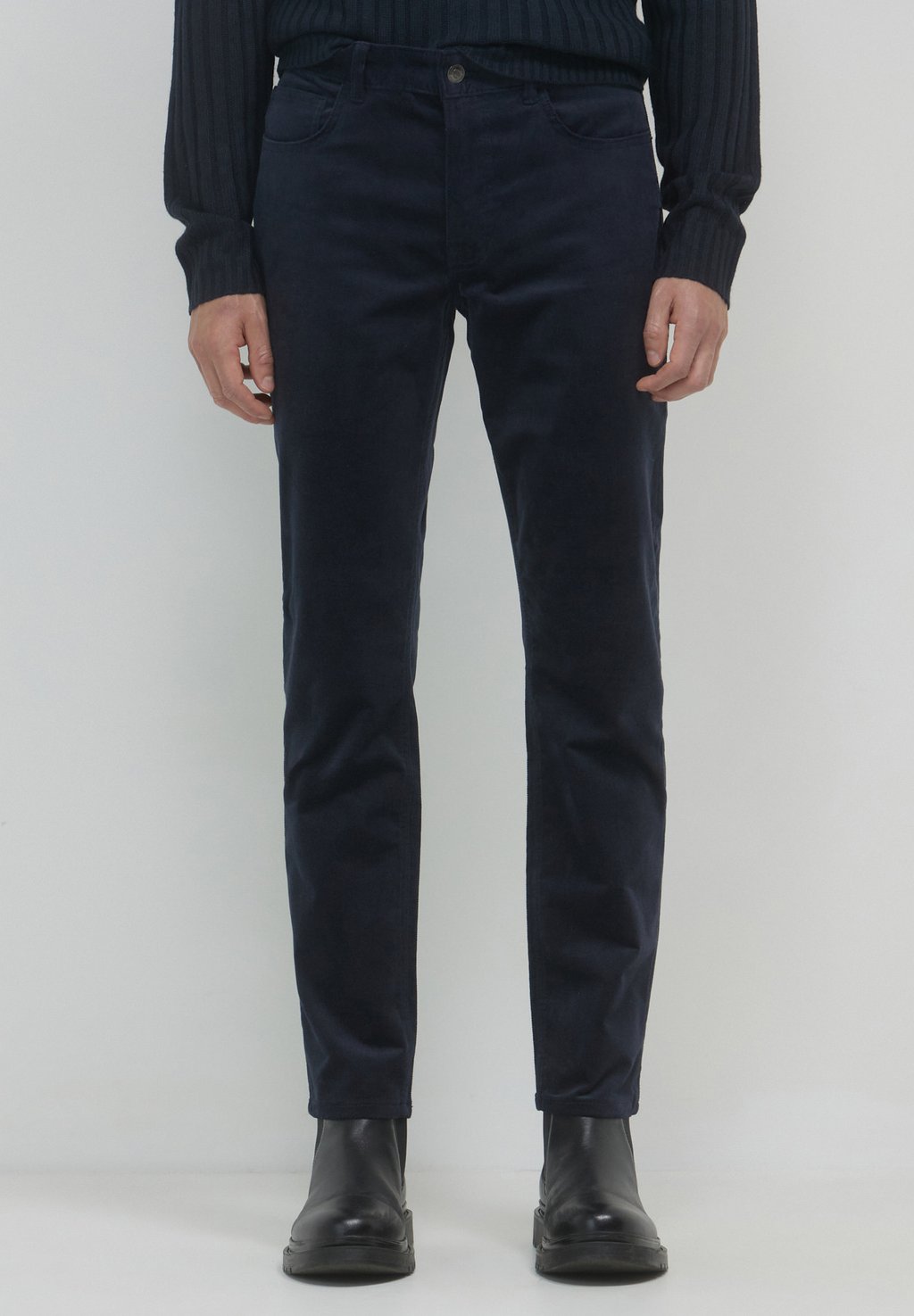 Джинсы облегающего кроя Calliope, темно-синий
Джинсы облегающего кроя Calliope, темно-синий