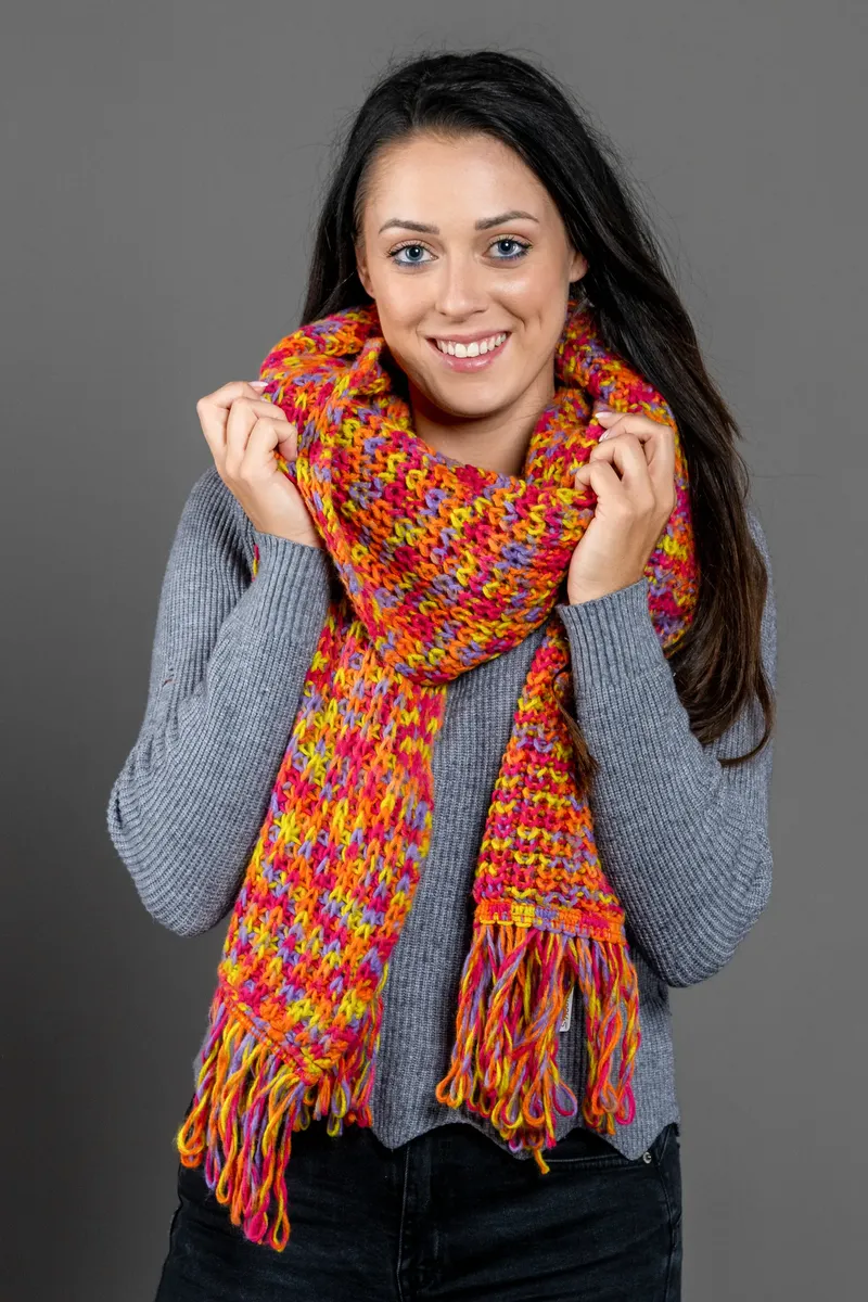 COLLEZIONE ALESSANDRO шерстяной шарф "Becky", приятный на ощупь, с бахромой, розовый
COLLEZIONE ALESSANDRO шерстяной шарф "Becky", приятный на ощупь, с бахромой, розовый