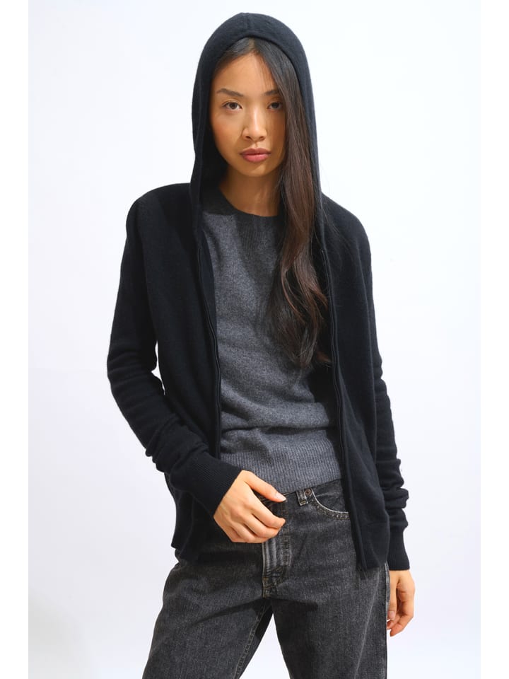 Кашемировый кардиган Коломбис черного цвета AUTHENTIC CASHMERE
Кашемировый кардиган Коломбис черного цвета AUTHENTIC CASHMERE