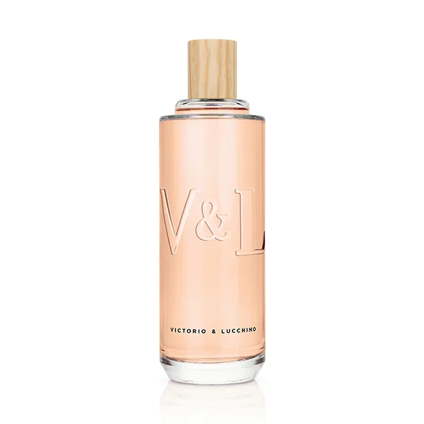 Туалетная вода для женщин Aguas Esenciales Energia Positiva Victorio & Lucchino, 250 ml
Туалетная вода для женщин Aguas Esenciales Energia Positiva Victorio & Lucchino, 250 ml