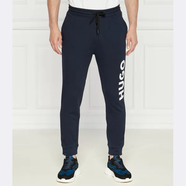 Спортивные брюки прямого кроя Dutschi Hugo, синий
Спортивные брюки прямого кроя Dutschi Hugo, синий