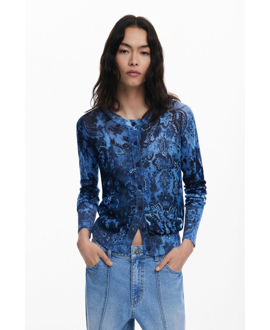 Женский свитер с блестящими пуговицами Desigual, Dark blue
Женский свитер с блестящими пуговицами Desigual, Dark blue