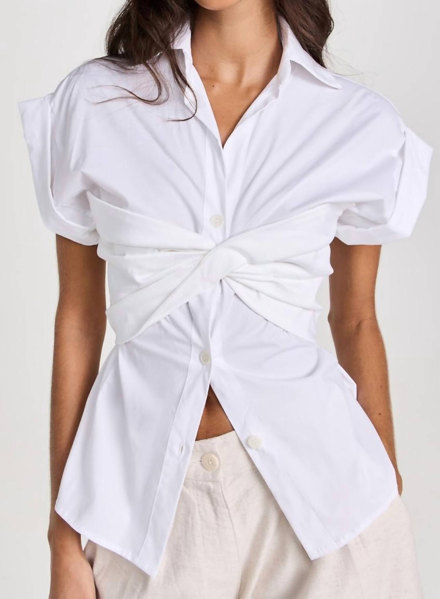 Эллиот Топ Лонг в белом JBQ
Эллиот Топ Лонг в белом JBQ