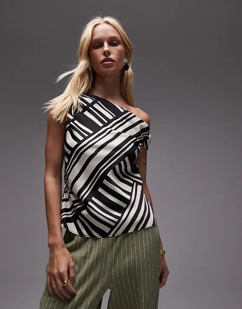 Топ Topshop с перекрученными плечами и вырезом-бардо из атласа в однотонную полоску — часть комплекта
Топ Topshop с перекрученными плечами и вырезом-бардо из атласа в однотонную полоску — часть комплекта