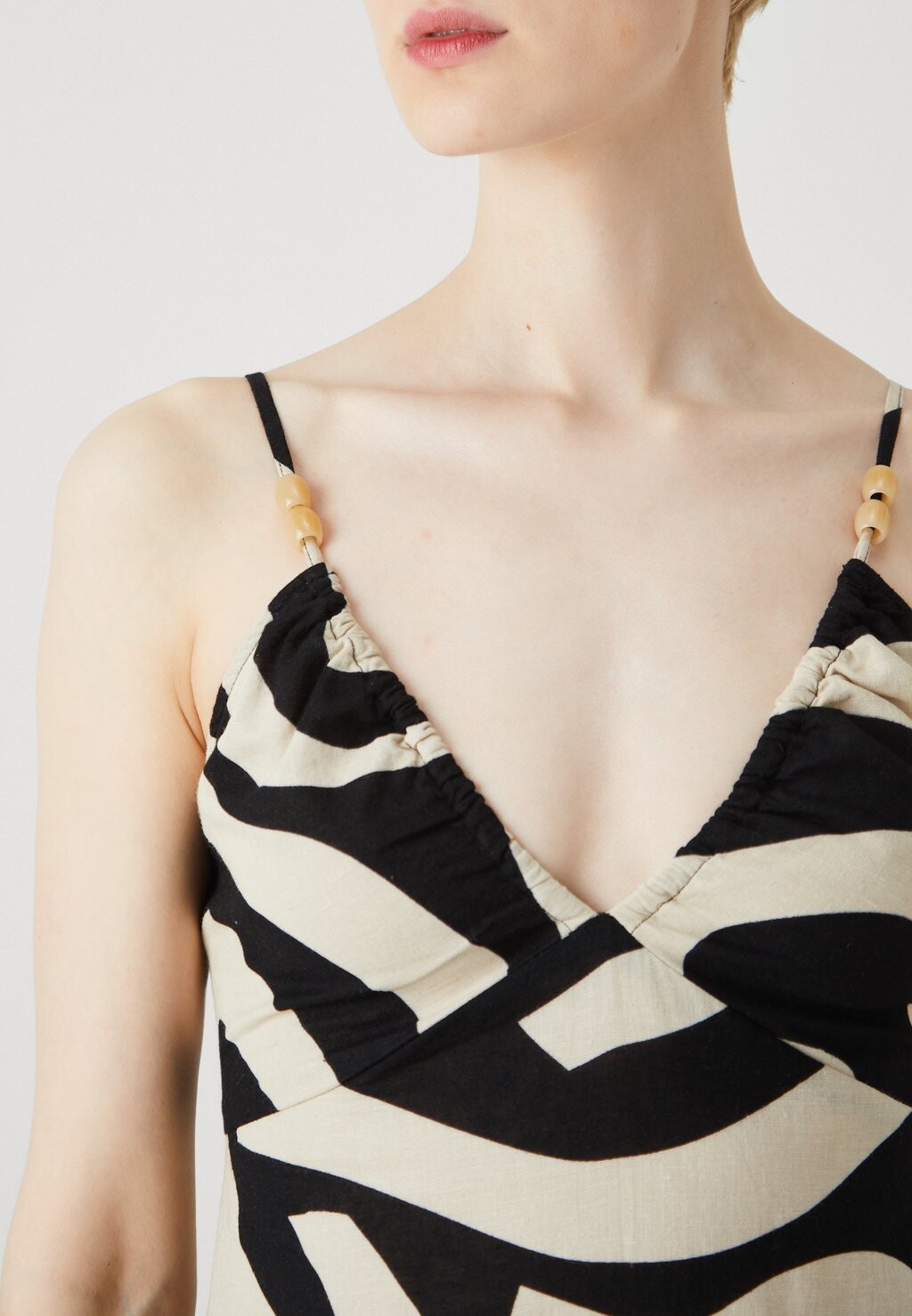 Повседневное платье VMAGNETE SINGLET CALF DRESS Vero Moda, черный
Повседневное платье VMAGNETE SINGLET CALF DRESS Vero Moda, черный