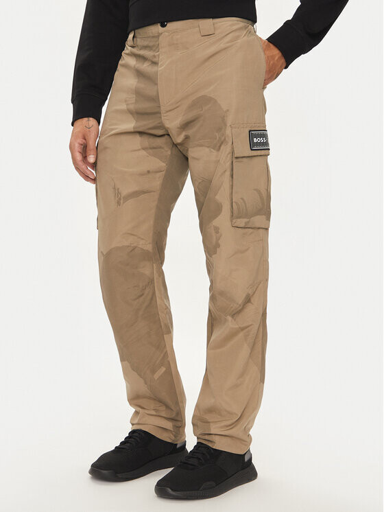 Тканевые брюки свободного кроя Boss, бежевый
Тканевые брюки свободного кроя Boss, бежевый