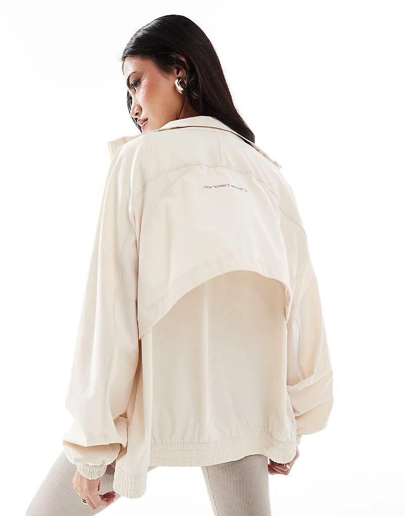 Плетеная куртка в камне Jordan
Плетеная куртка в камне Jordan