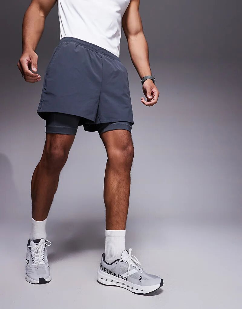 4505 Беговые шорты 2-в-1 из нейлона рипстоп с карманом на молнии, графитового цвета
4505 Беговые шорты 2-в-1 из нейлона рипстоп с карманом на молнии, графитового цвета