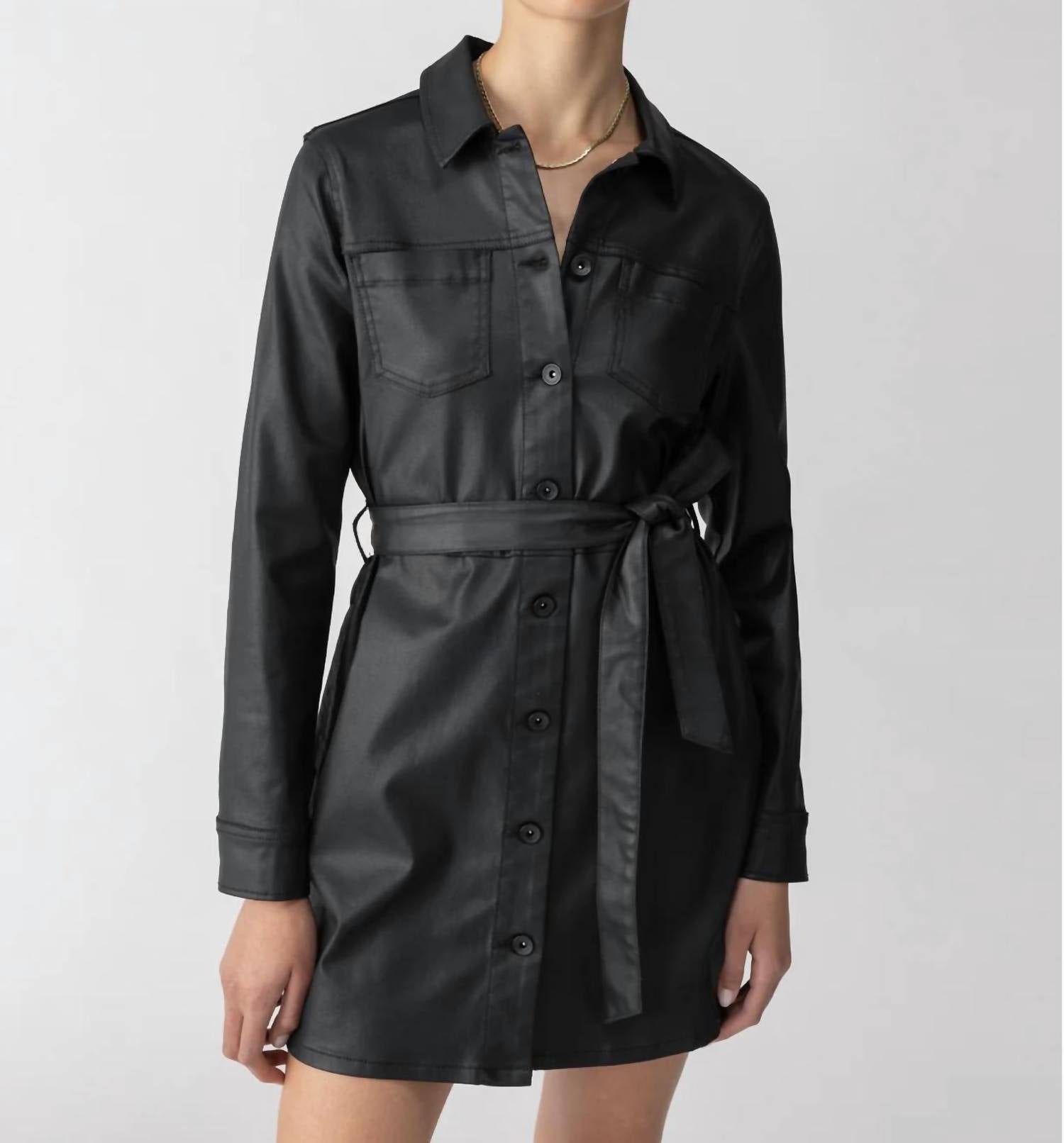 Платье из денима с покрытием черного цвета Sanctuary
Платье из денима с покрытием черного цвета Sanctuary