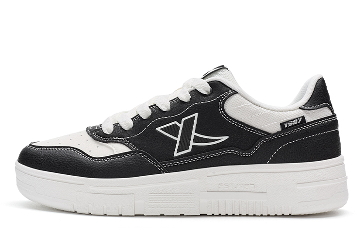 Air Force 1 2.0 Износостойкие и легкие низкие кроссовки для скейтбординга мужские черно-белые XTEP
Air Force 1 2.0 Износостойкие и легкие низкие кроссовки для скейтбординга мужские черно-белые XTEP