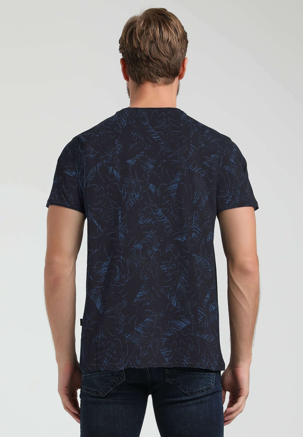 Футболка с принтом Gabbiano, темно-синий
Футболка с принтом Gabbiano, темно-синий