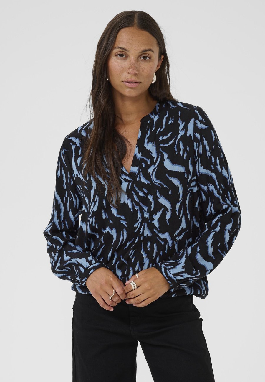 Блуза Kaffe DITTE, Black Bering Sea Graphicanimal/Black
Блуза Kaffe DITTE, Black Bering Sea Graphicanimal/Black