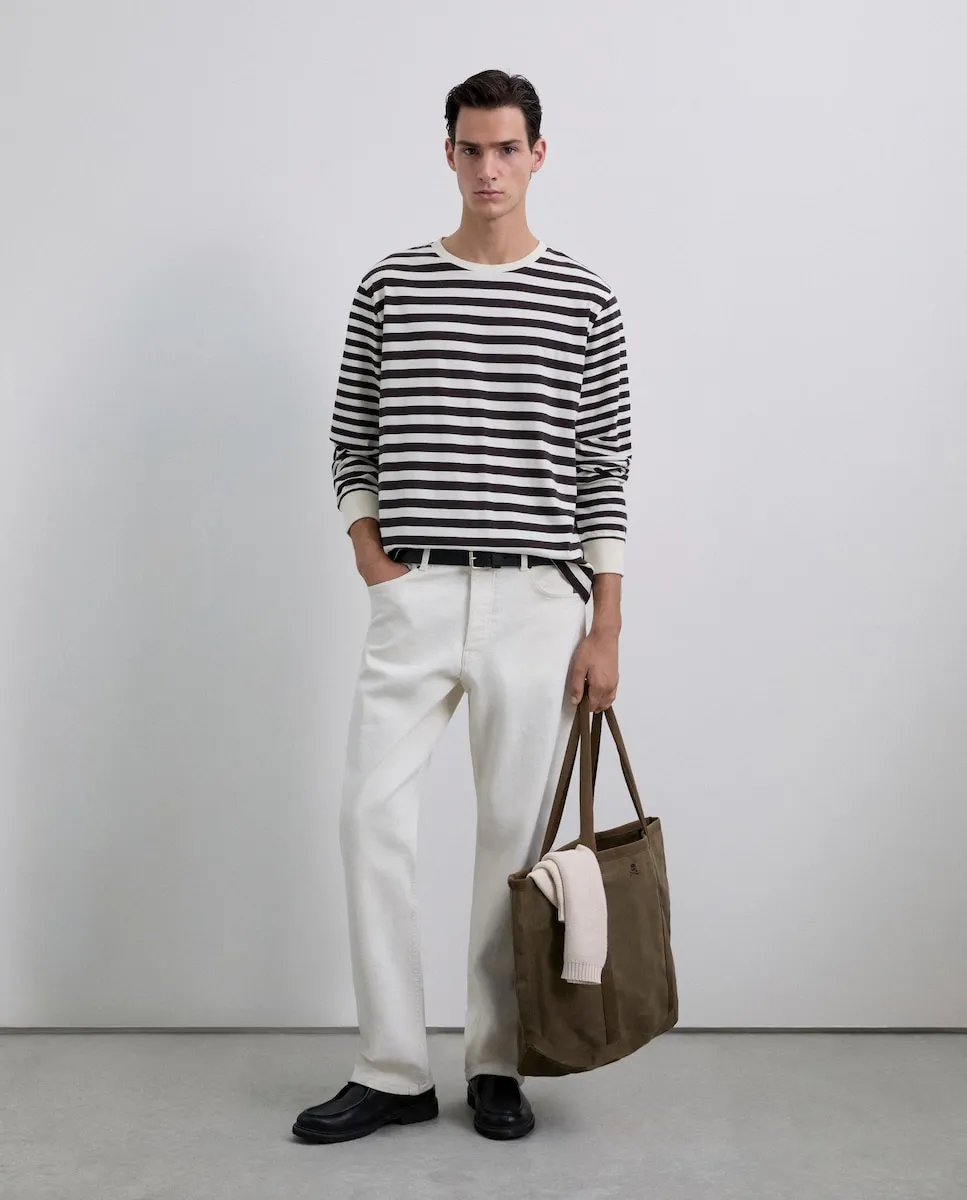 Мужская длинная футболка с принтом в полоску, прямого кроя Scalpers, белый/черный
Мужская длинная футболка с принтом в полоску, прямого кроя Scalpers, белый/черный