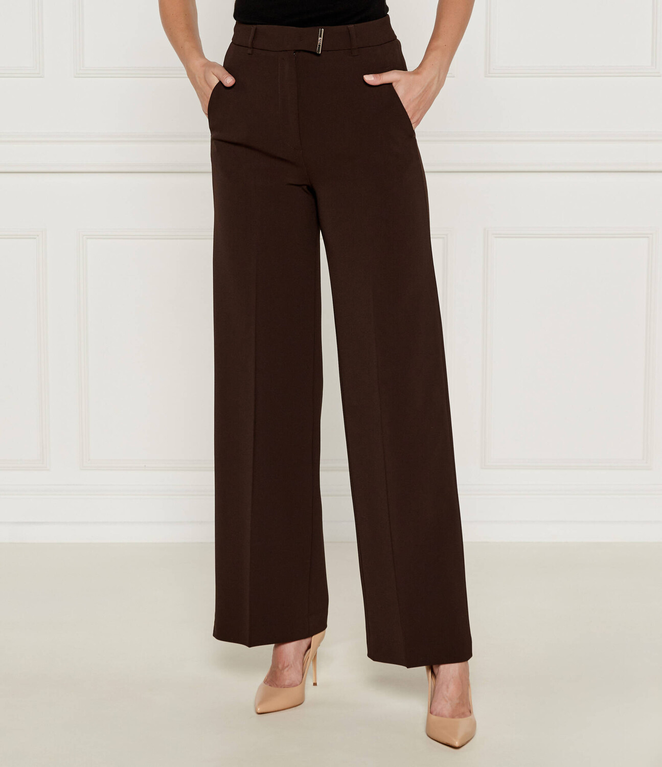 Брюки Liu Jo flare fit, коричневый
Брюки Liu Jo flare fit, коричневый