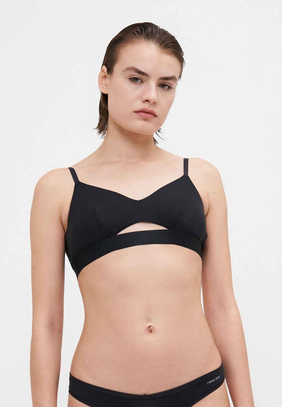 Бюстгальтер Organic Basics SOFT TOUCH BRALETTE, Black
Бюстгальтер Organic Basics SOFT TOUCH BRALETTE, Black