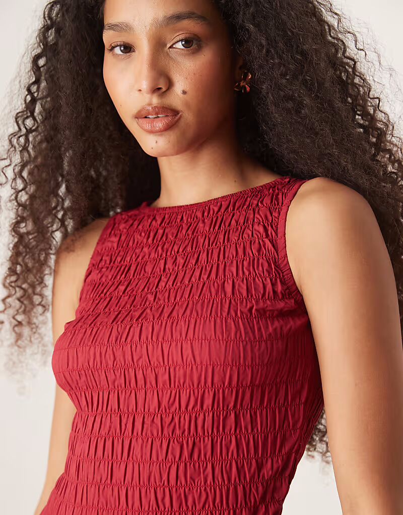 Гламурный топ с оборками и сборками в темно-красном цвете Glamorous
Гламурный топ с оборками и сборками в темно-красном цвете Glamorous